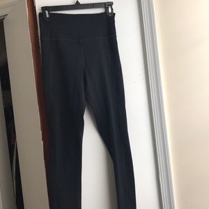 Girlfriend Collective 7/8 Leggings in Black M